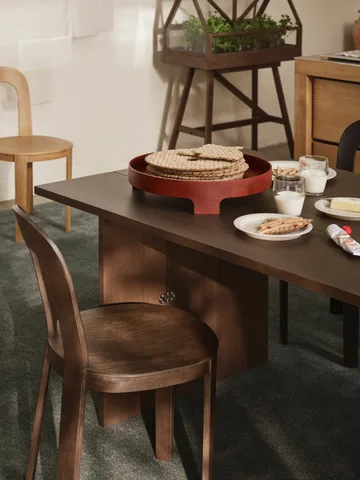 Bridge Tablett - Red, Ø42 cm - Design House Stockholm