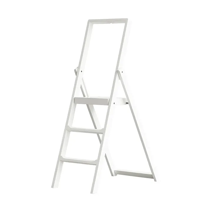 Step Leiter - Weißgebeizt - Design House Stockholm