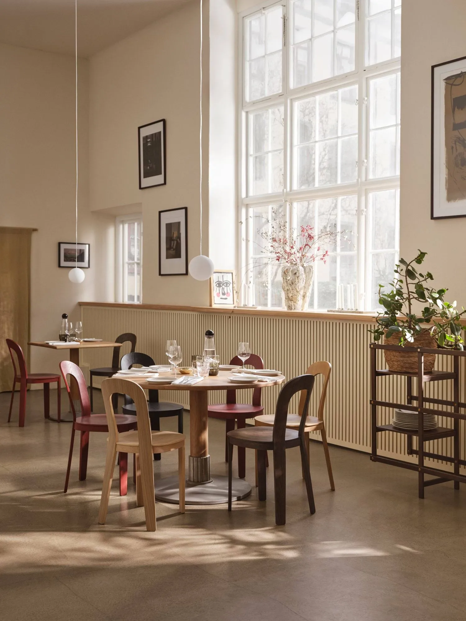 Tock Table Esstisch, Eiche, Ø110x76 cm Design House Stockholm