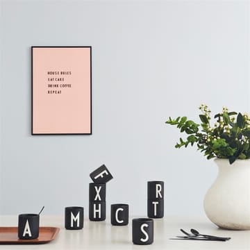 Design Letters Becher schwarz - A - Design Letters