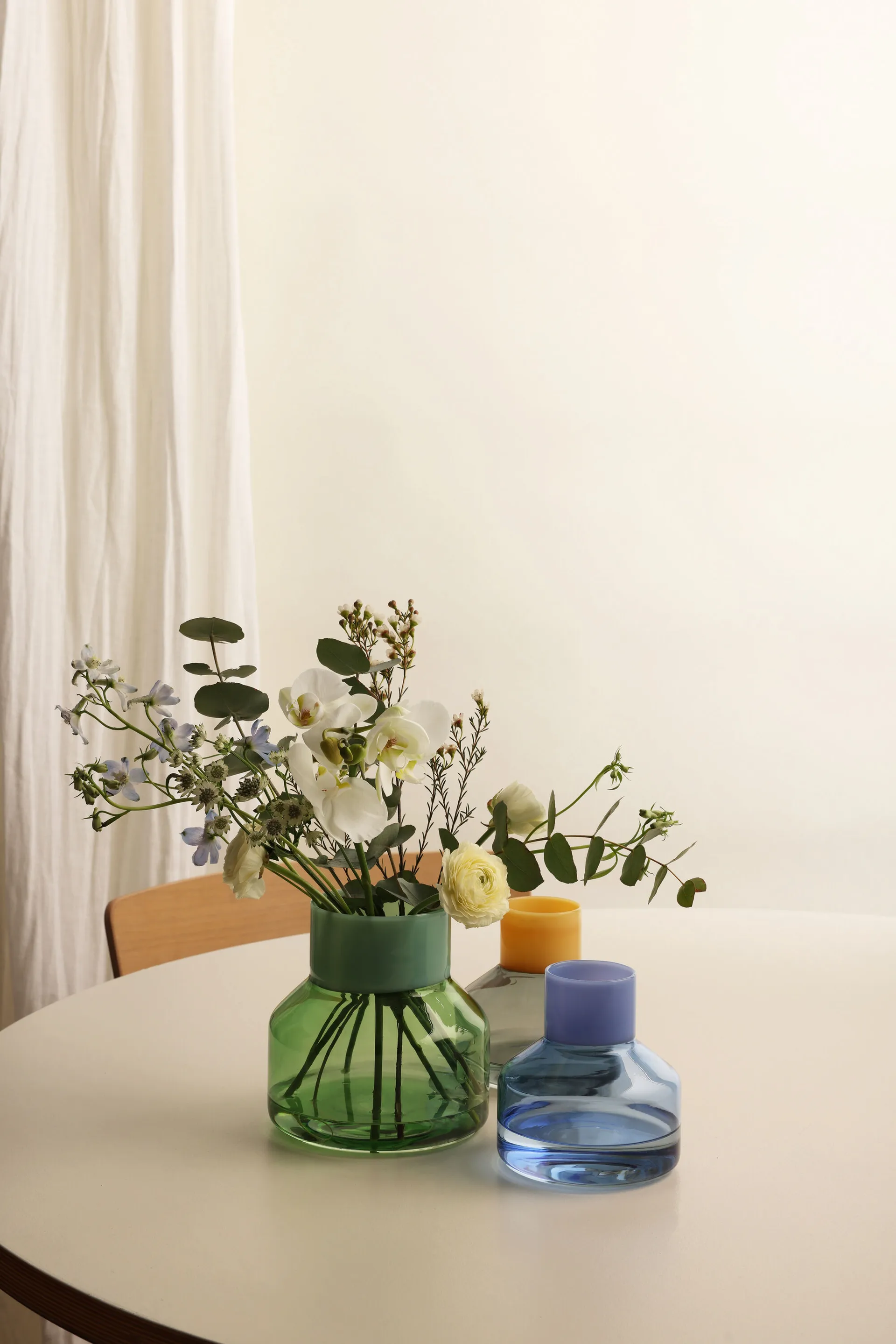 Generous Vase large Ø16,5cm, Milky green-green Design Letters