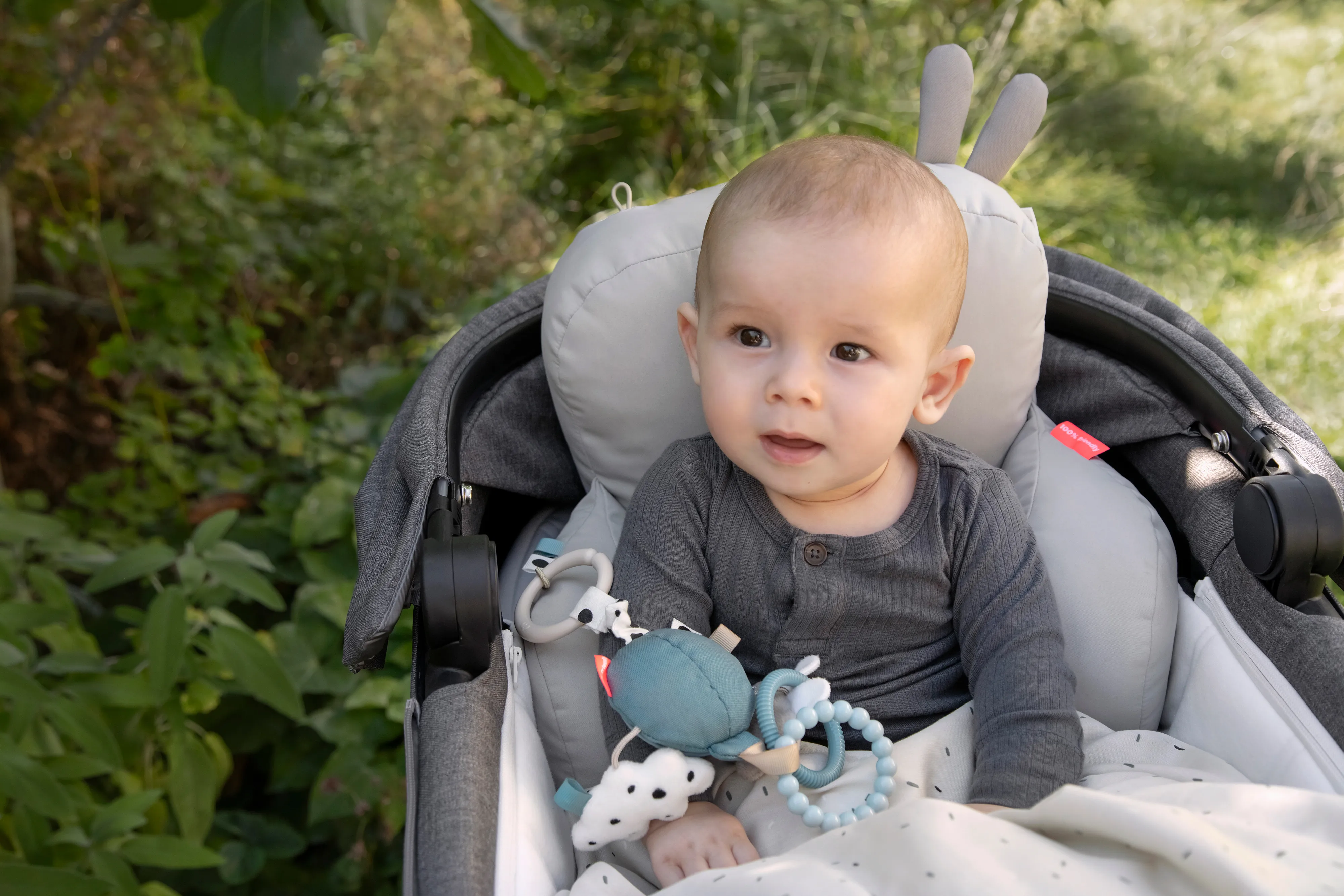 Lalee Kinderwagenkissen | Done by deer  NordicNest.de
