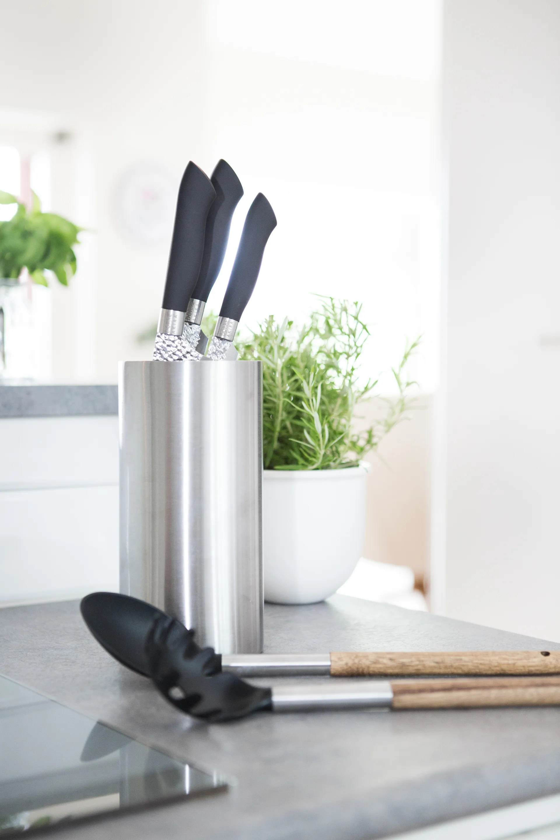 Akira Messerset Edelstahl 3 Messer, Schwarz Dorre