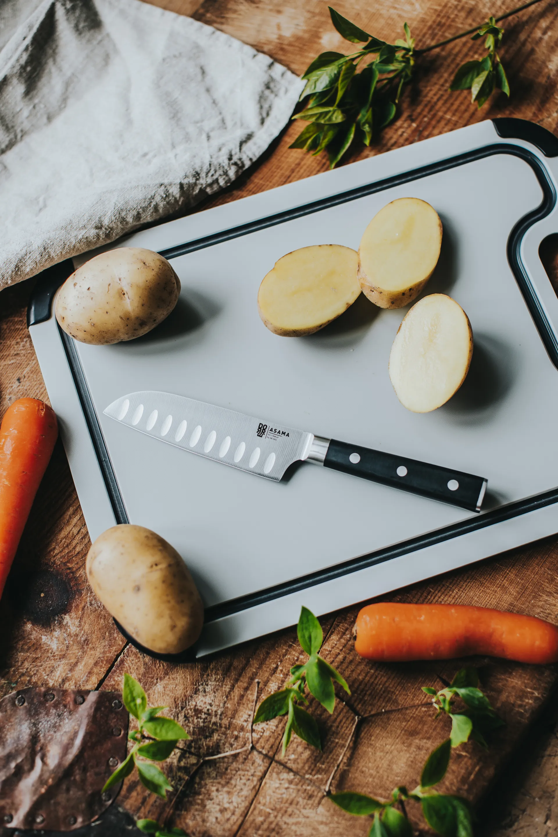 Asama Santokumesser 13 cm, Schwarzer Griff Dorre