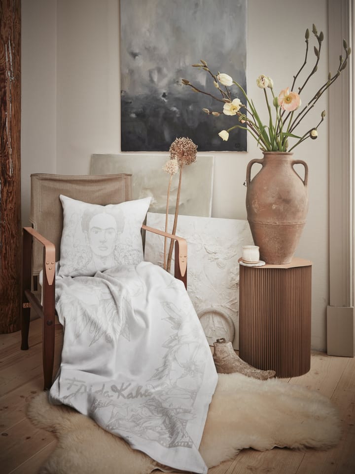 Frida Kahlo Decke 140 x 170cm, Belleza Ekelund Linneväveri