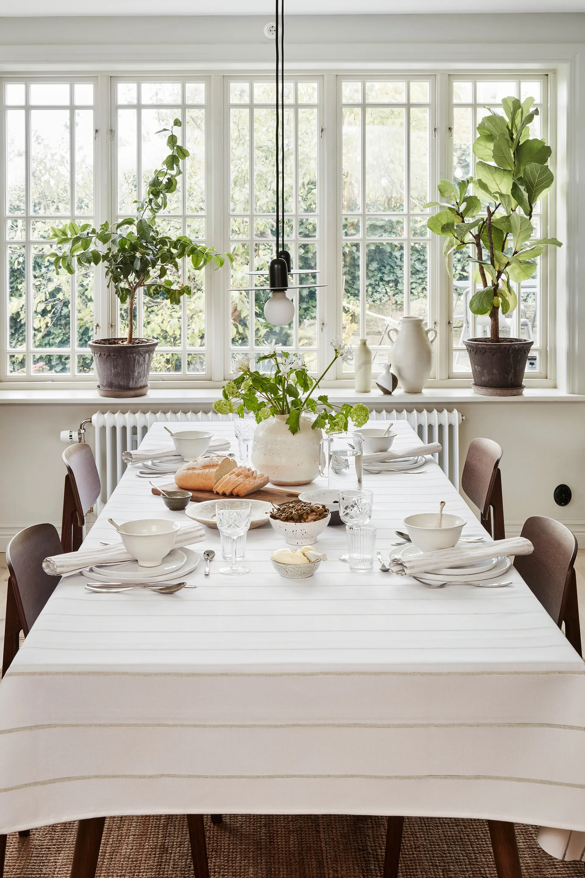 Tvärs Tischdecke 150x210 cm, Oblekt Ekelund Linneväveri