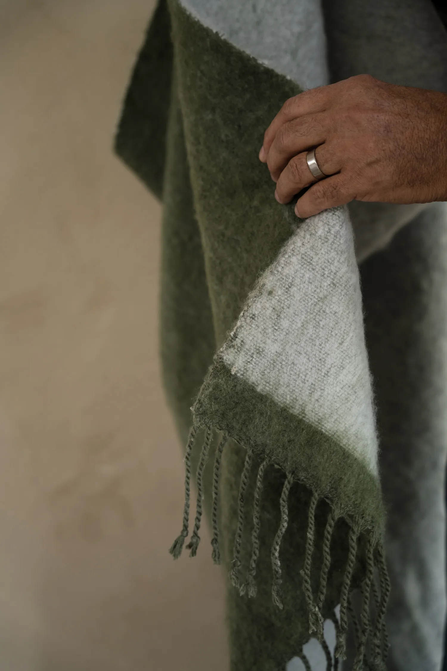 Ernst Decke mit Fransen 130x170 cm, Grün-Weiß ERNST