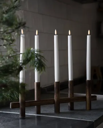 Ernst Kerzenständer 5-flammig - Dunkles Holz - ERNST