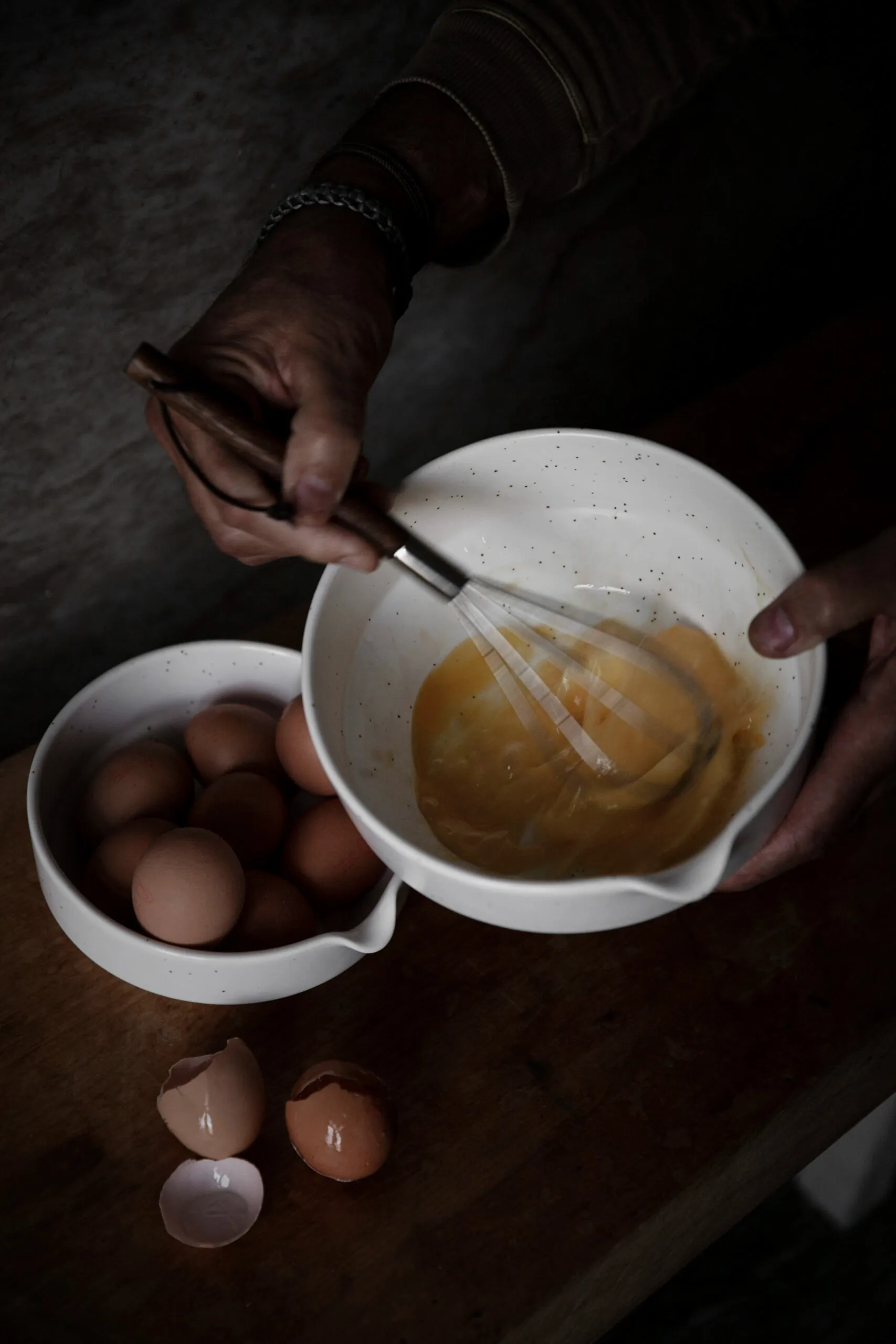 Ernst Schneebesen mit Holzgriff, Dunkelbraun ERNST