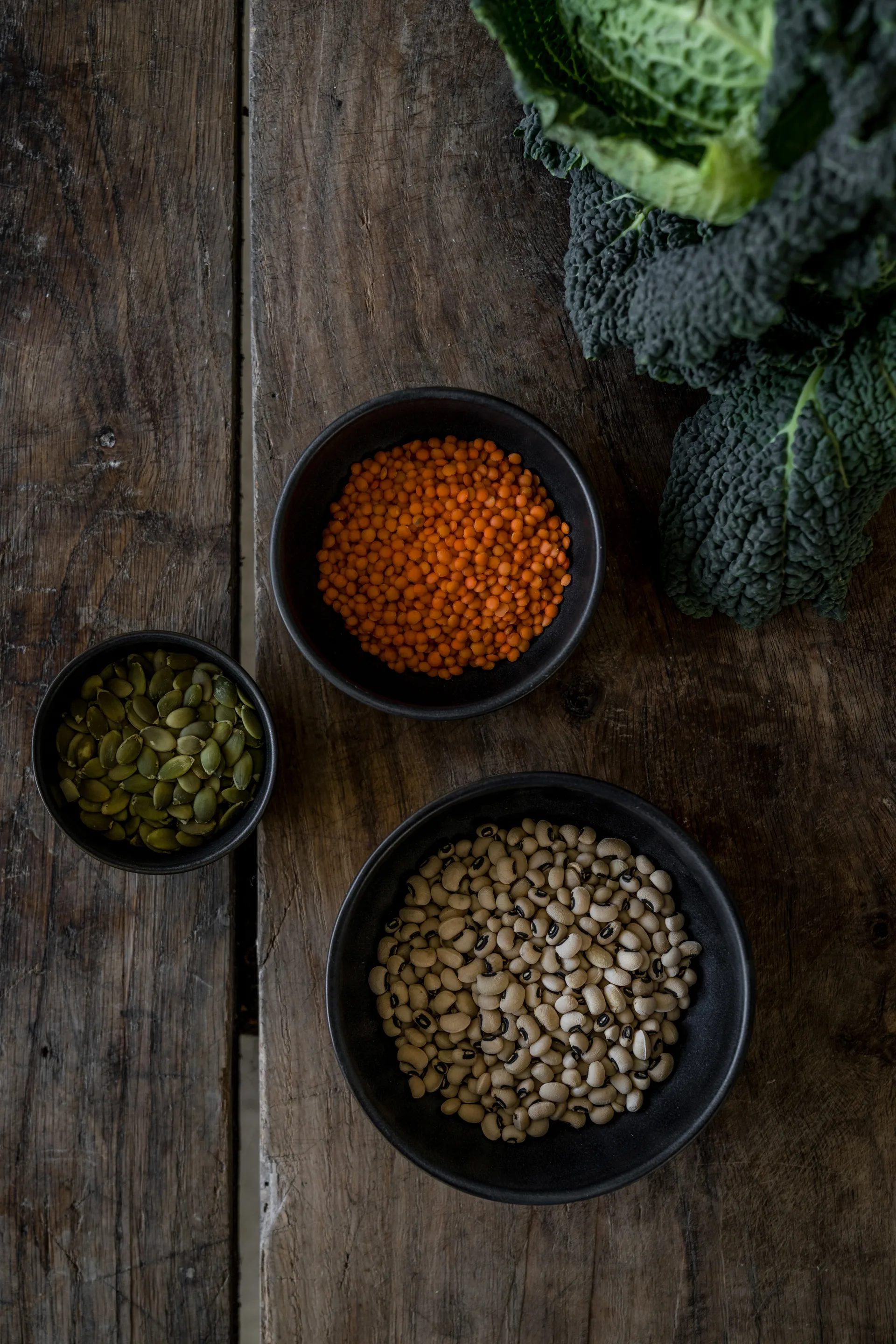 Ernst Schüssel, Matt-schwarz-natur Boden, Ø8 cm ERNST