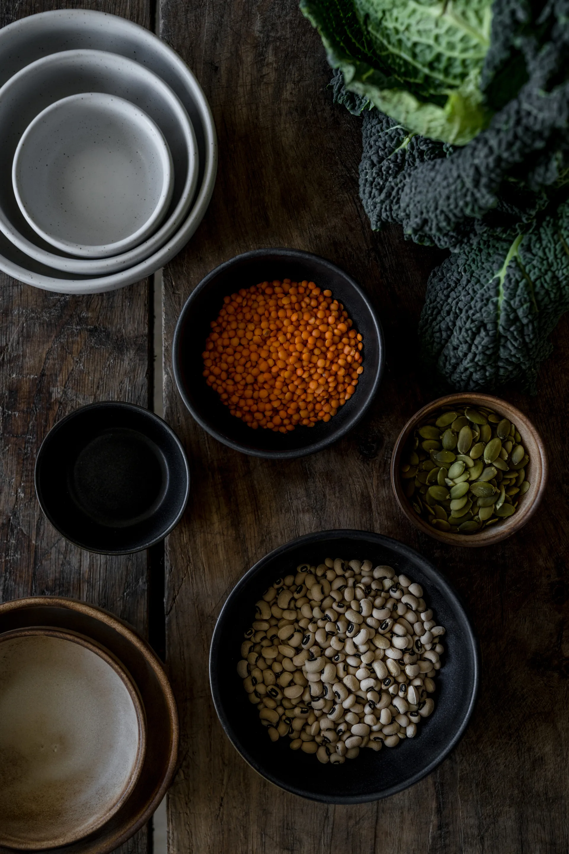 Ernst Schüssel, Mattschwarz-natürlicher Boden, Ø14 cm ERNST