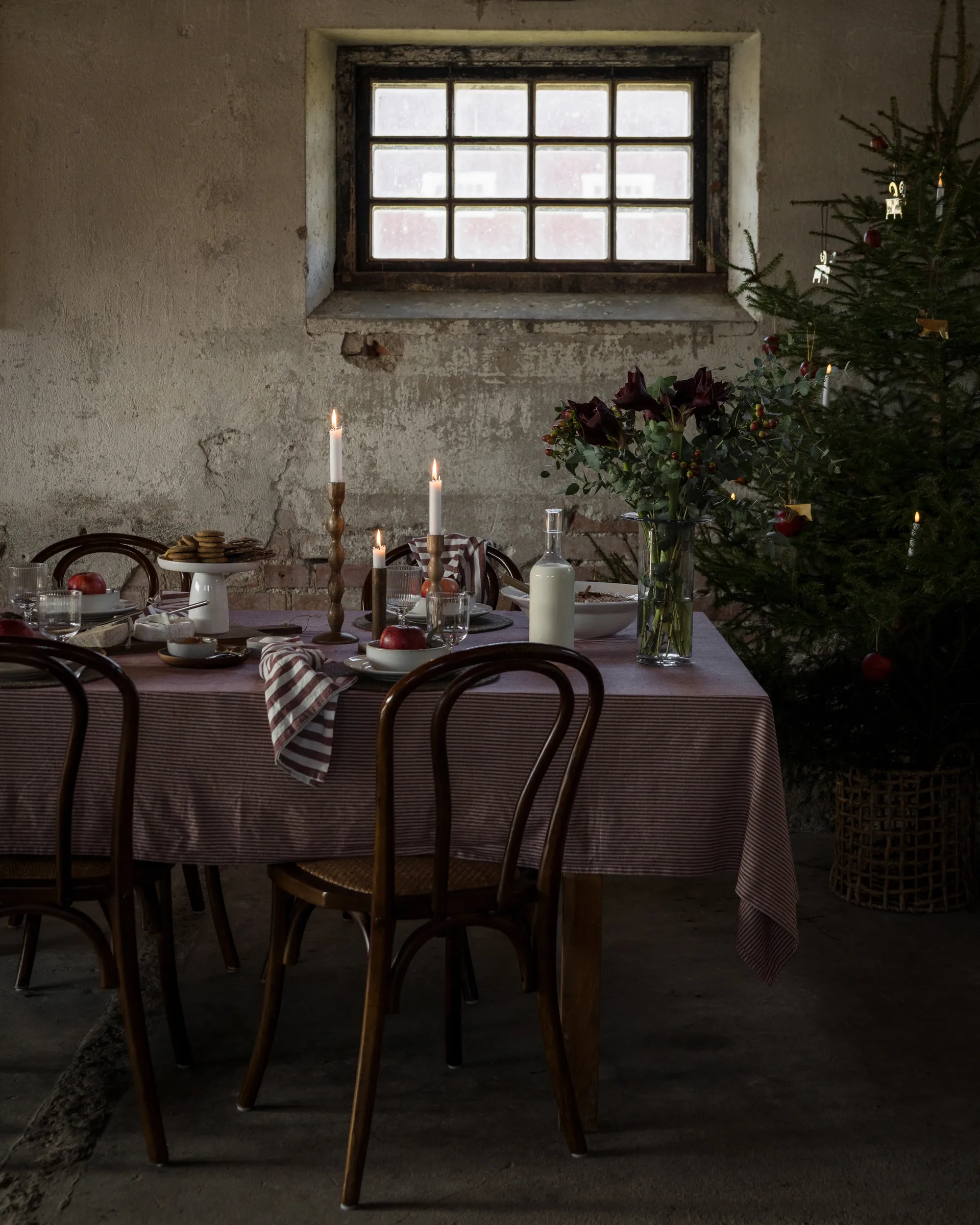 Ernst Tischdecke schmale Streifen 145x300 cm, Rot-beige ERNST