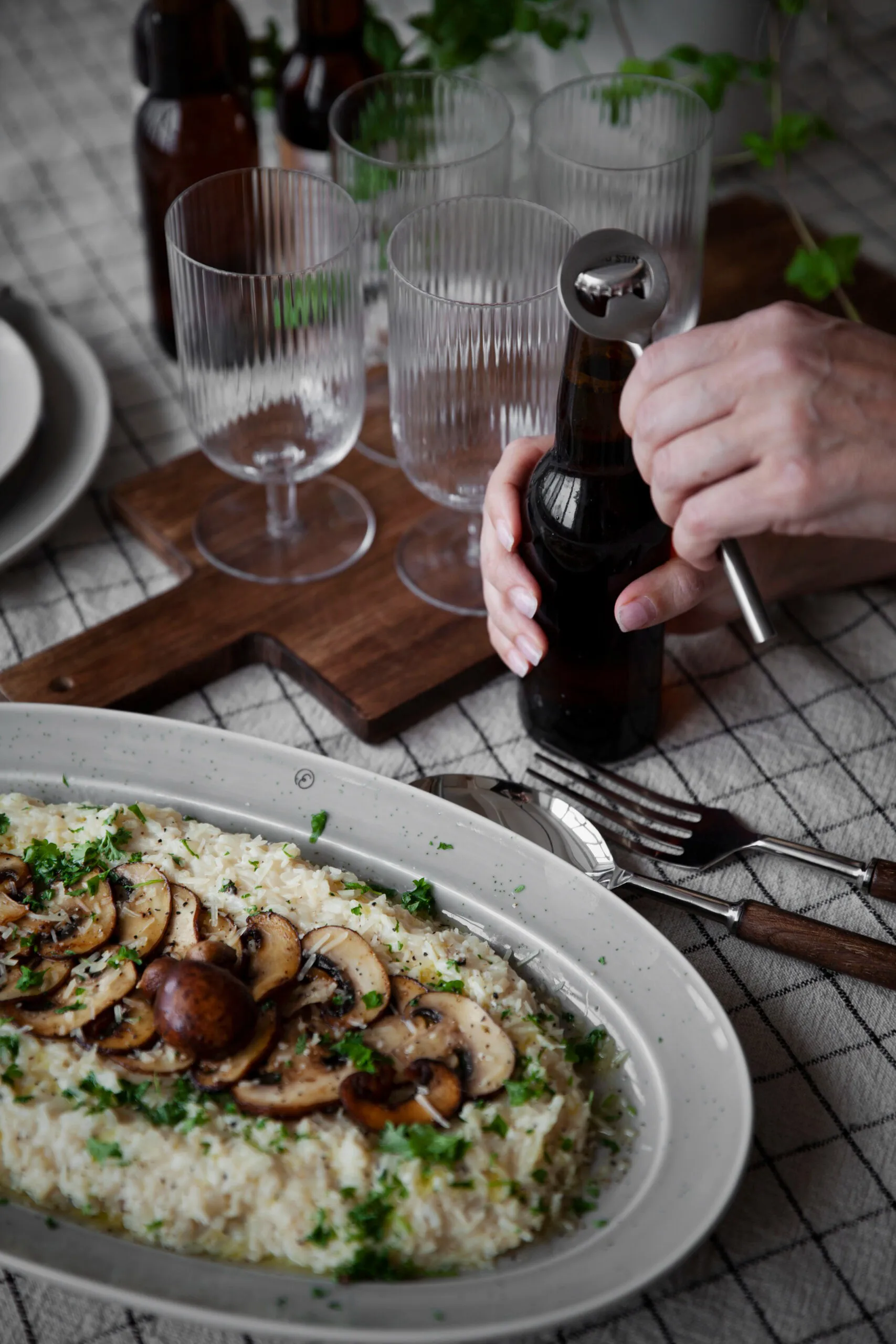 Ernst Tischtuch kariert 145x300 cm, Natur-schwarz ERNST