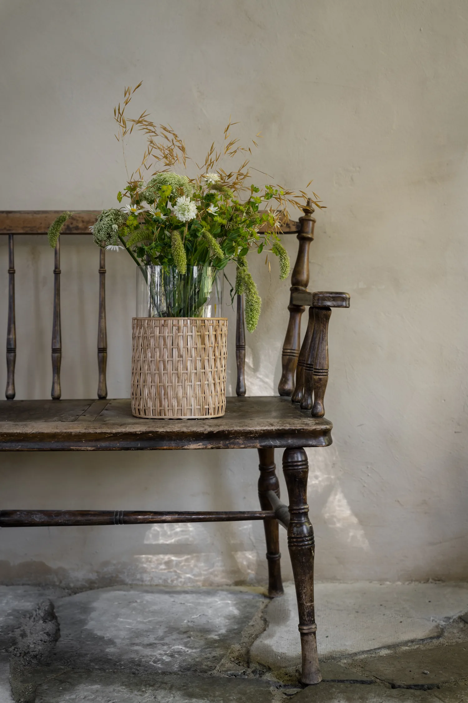 Ernst Vase/Windlicht im Korb, Natur, Ø18x30 cm ERNST