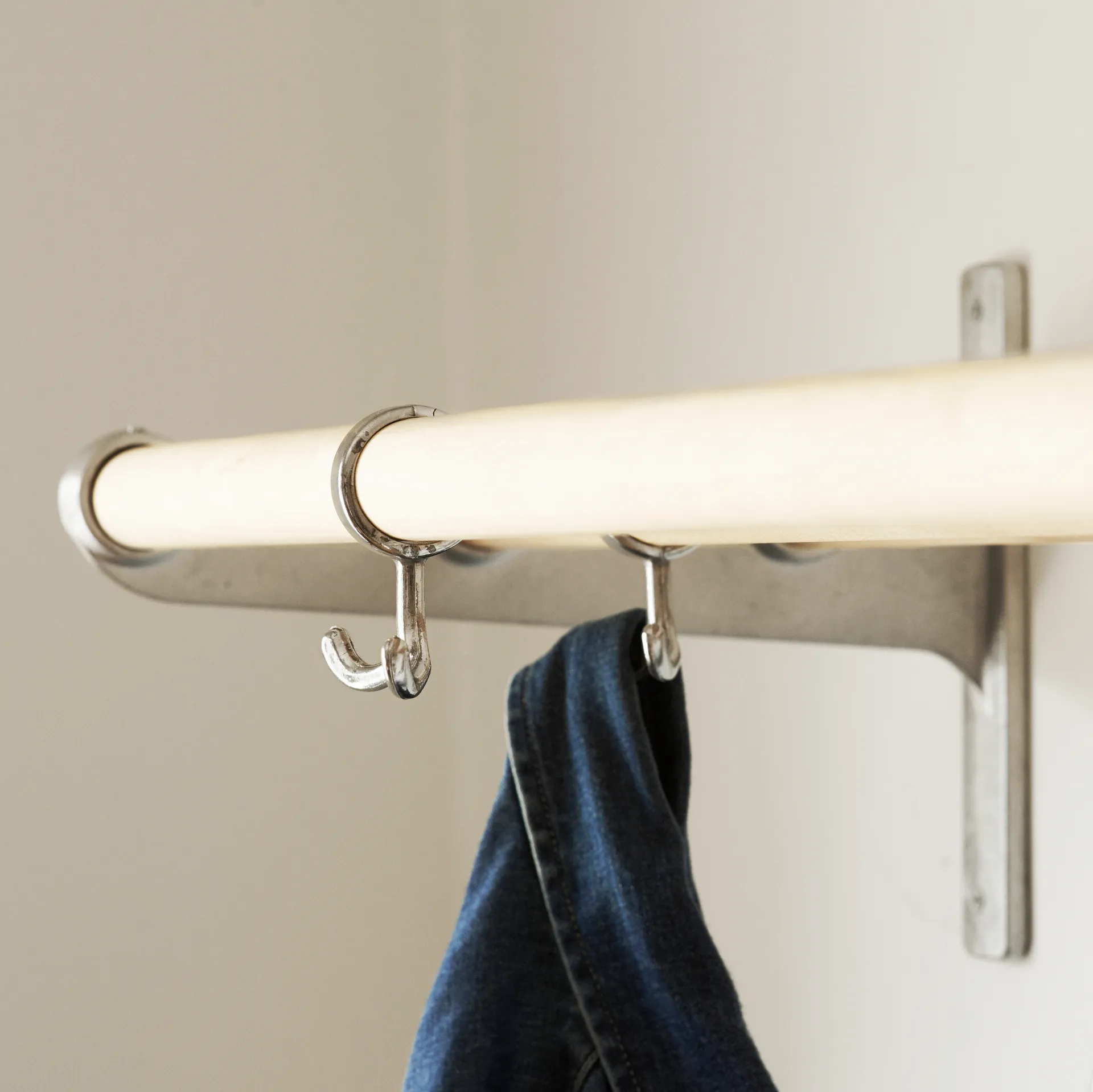 Nostalgi Haken 2er Pack, Aluminium Essem Design