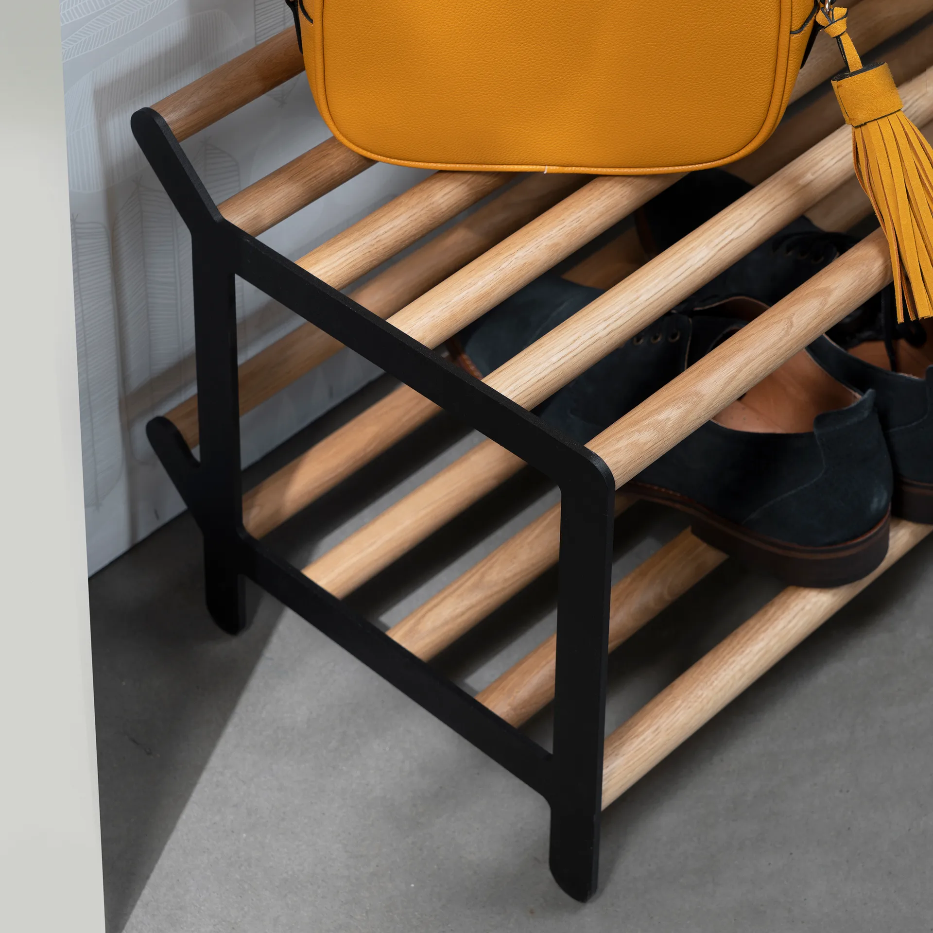 Tamburin Schuhregal 100cm, Eiche-schwarz Essem Design