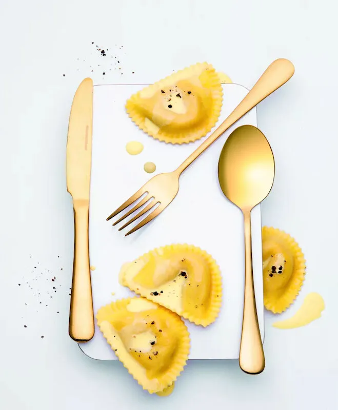 Eternum Napoli Besteckset 16-teilig, Gold Eternum