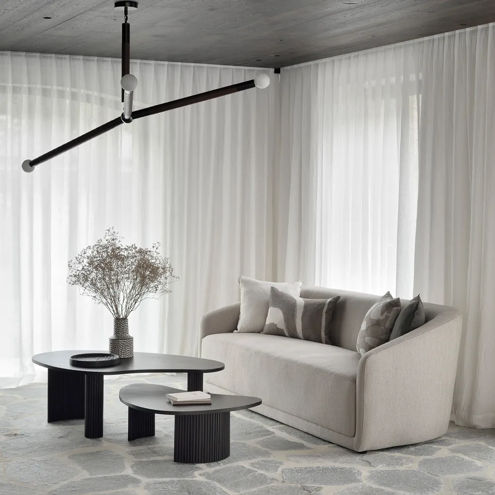 Boomerang Couchtisch, Mahogny dark brown 126x74x40 cm Ethnicraft