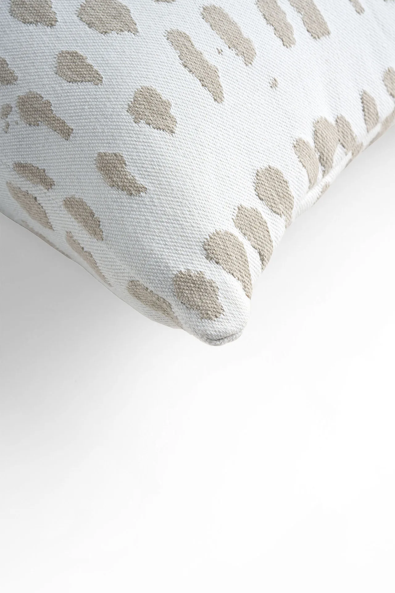 Dots outdoor Kissen 40x60 cm, Lendenstütze (beige) Ethnicraft