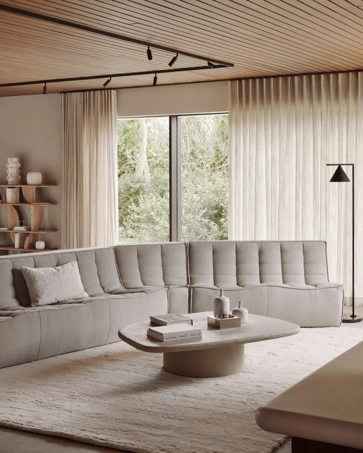 Elements Couchtisch, Off white, 134×96 cm Ethnicraft