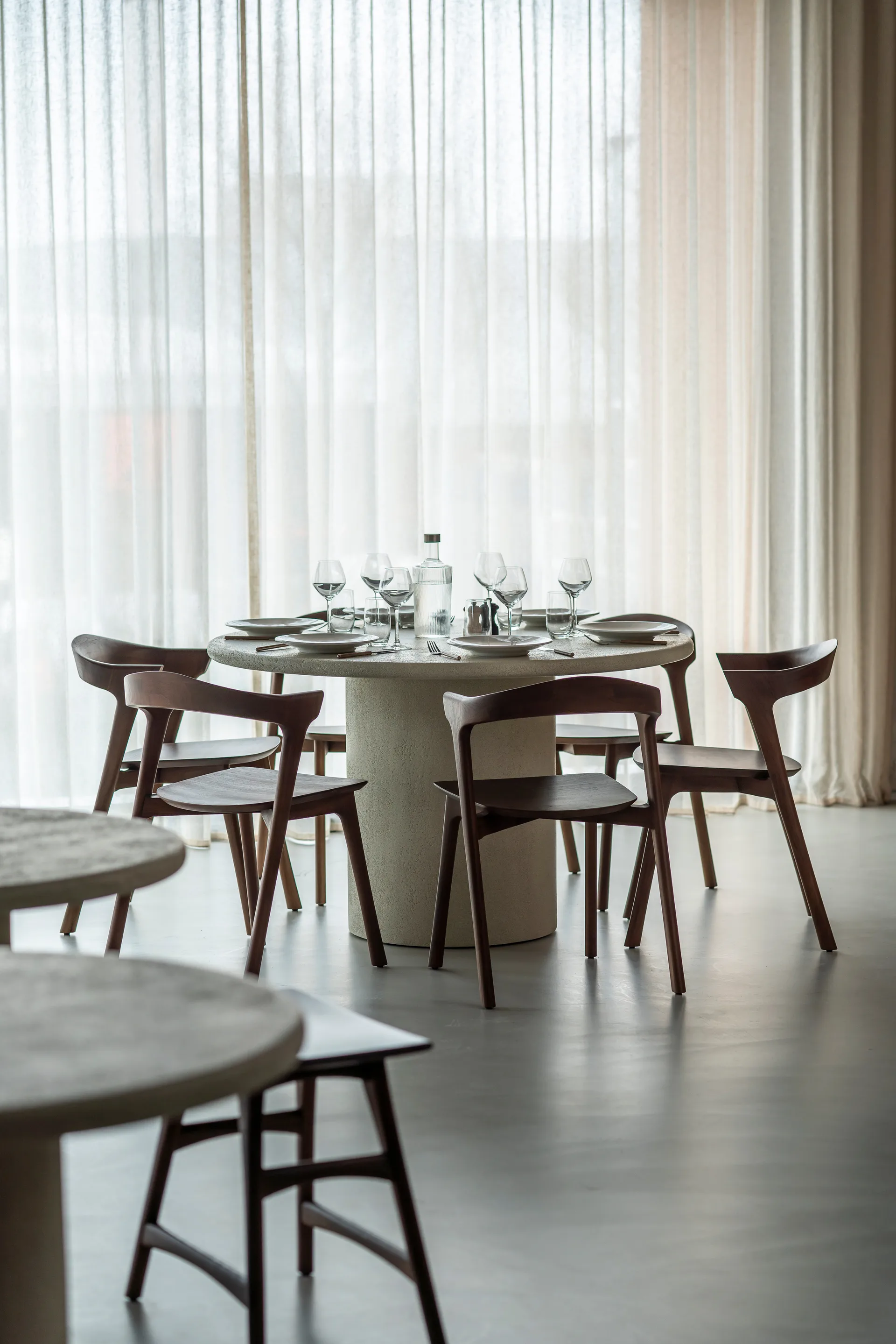 Elements Esstisch, Off White, Ø125 cm Ethnicraft