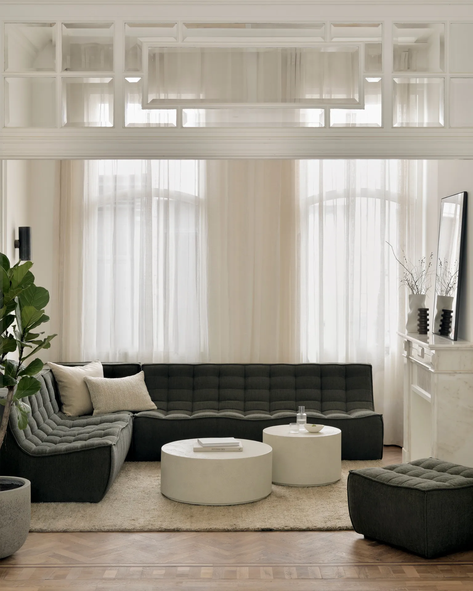 Elements Sofatisch, Off white, Ø80 cm Ethnicraft