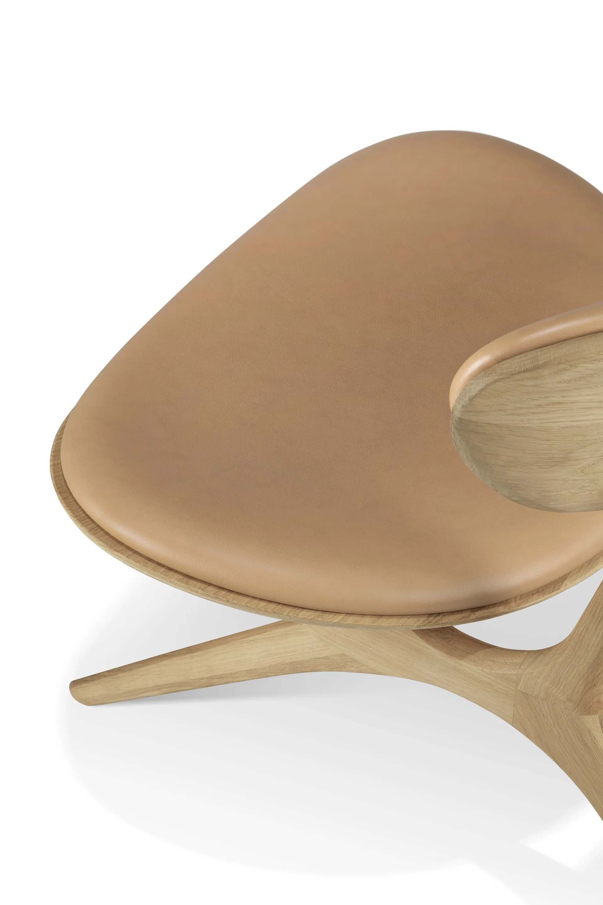 Eye loungefåtölj, Lackierte Eiche-Leder Sienna Ethnicraft