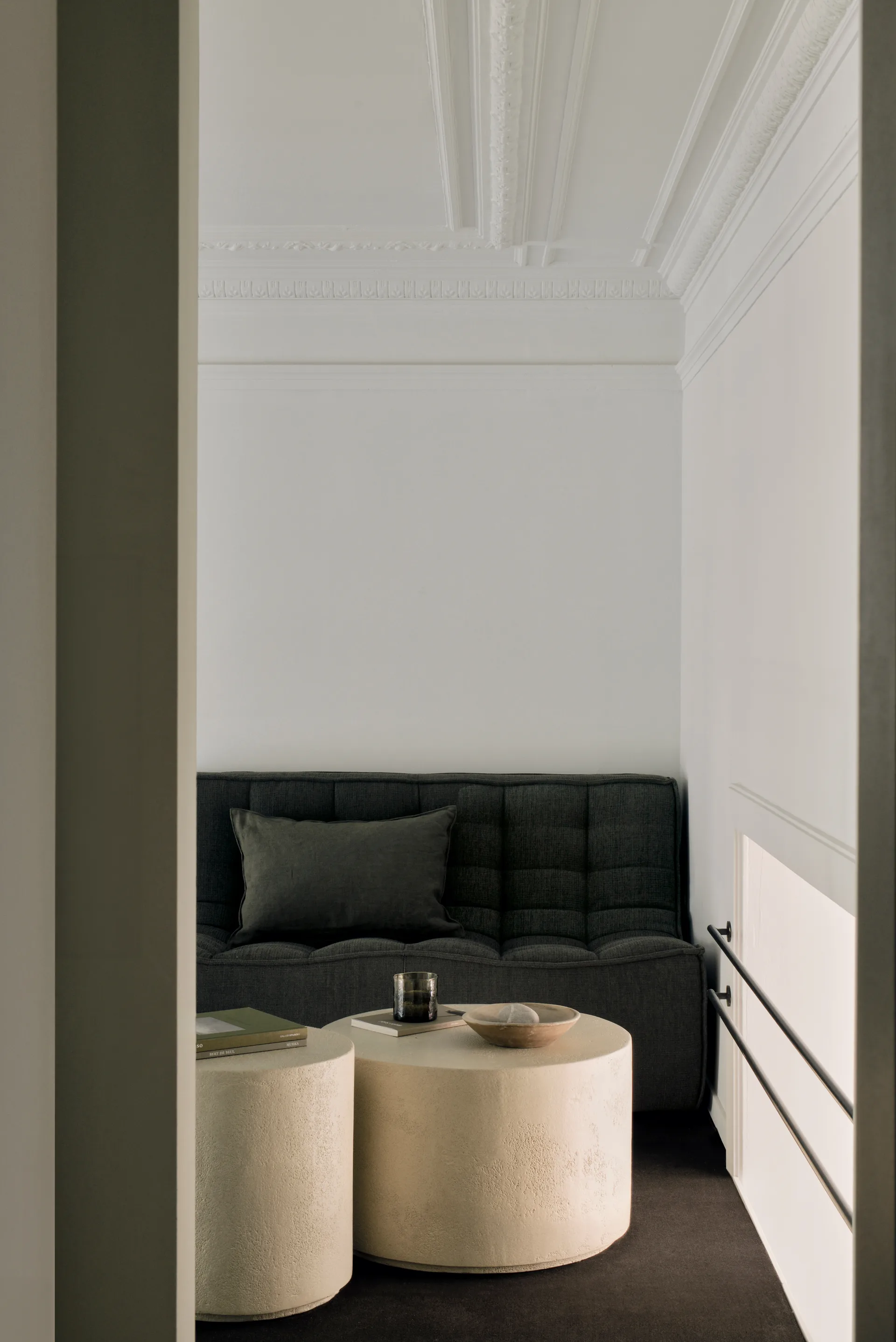 N701 Modulare Ecksofa mit abgerundeter Ecke, Stoff Moss Eco, 301x171 cm,  Ethnicraft
