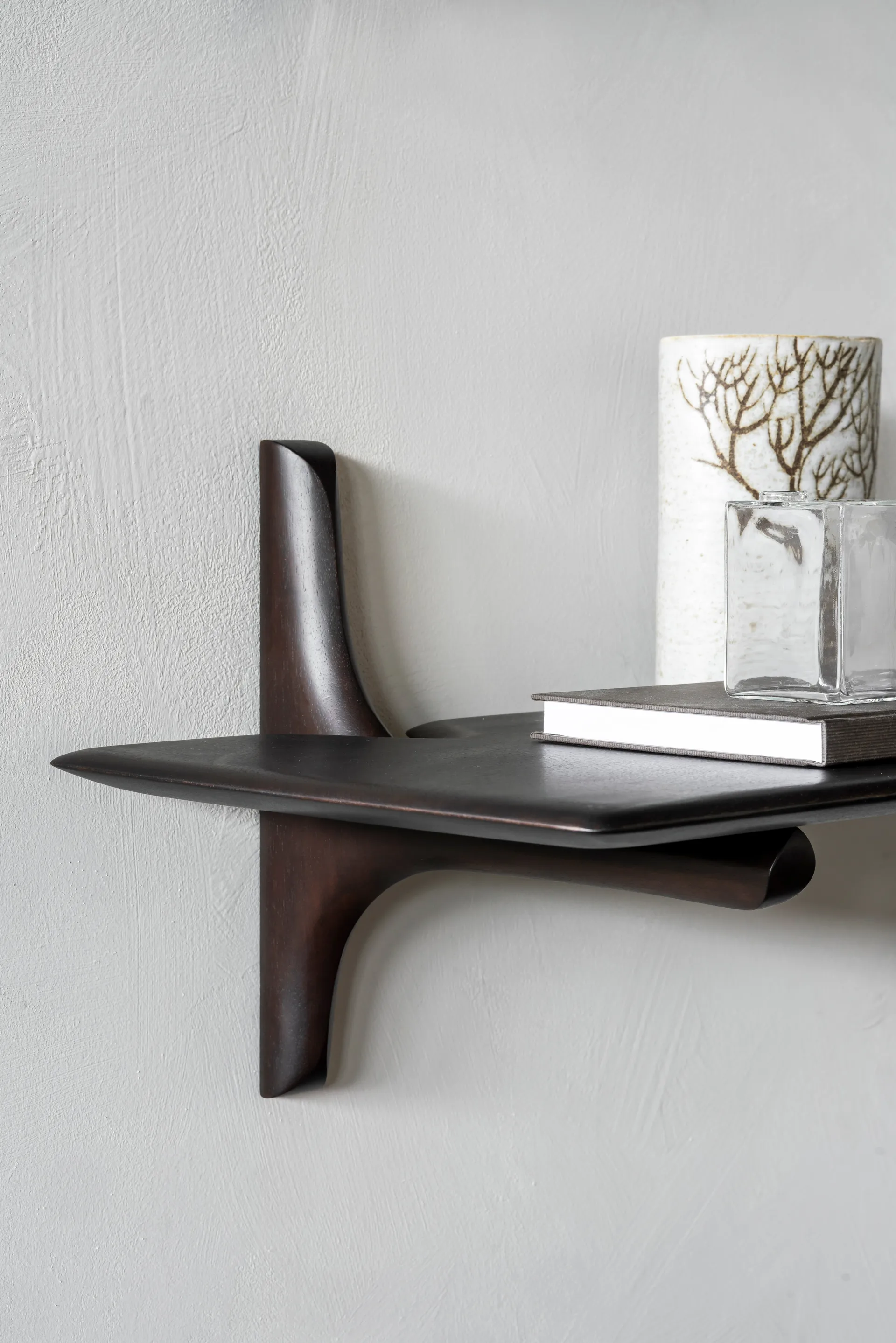 PI Wegghylla, Mahagony dunkelbraun 100 cm Ethnicraft