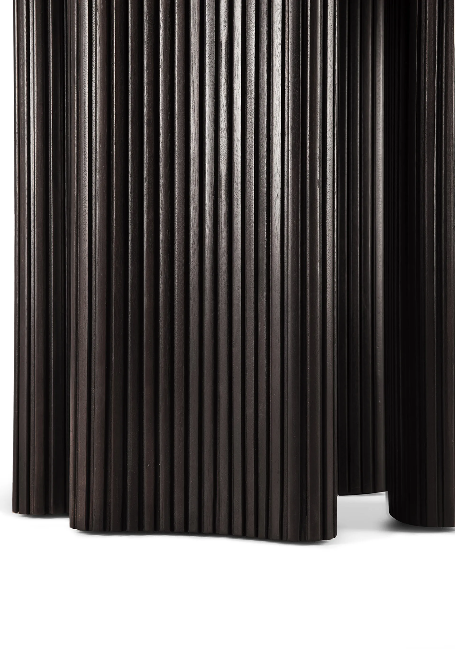 Roller Max Matbord Ø150 cm, Dunkelbraun gebeizte Mahagony Ethnicraft