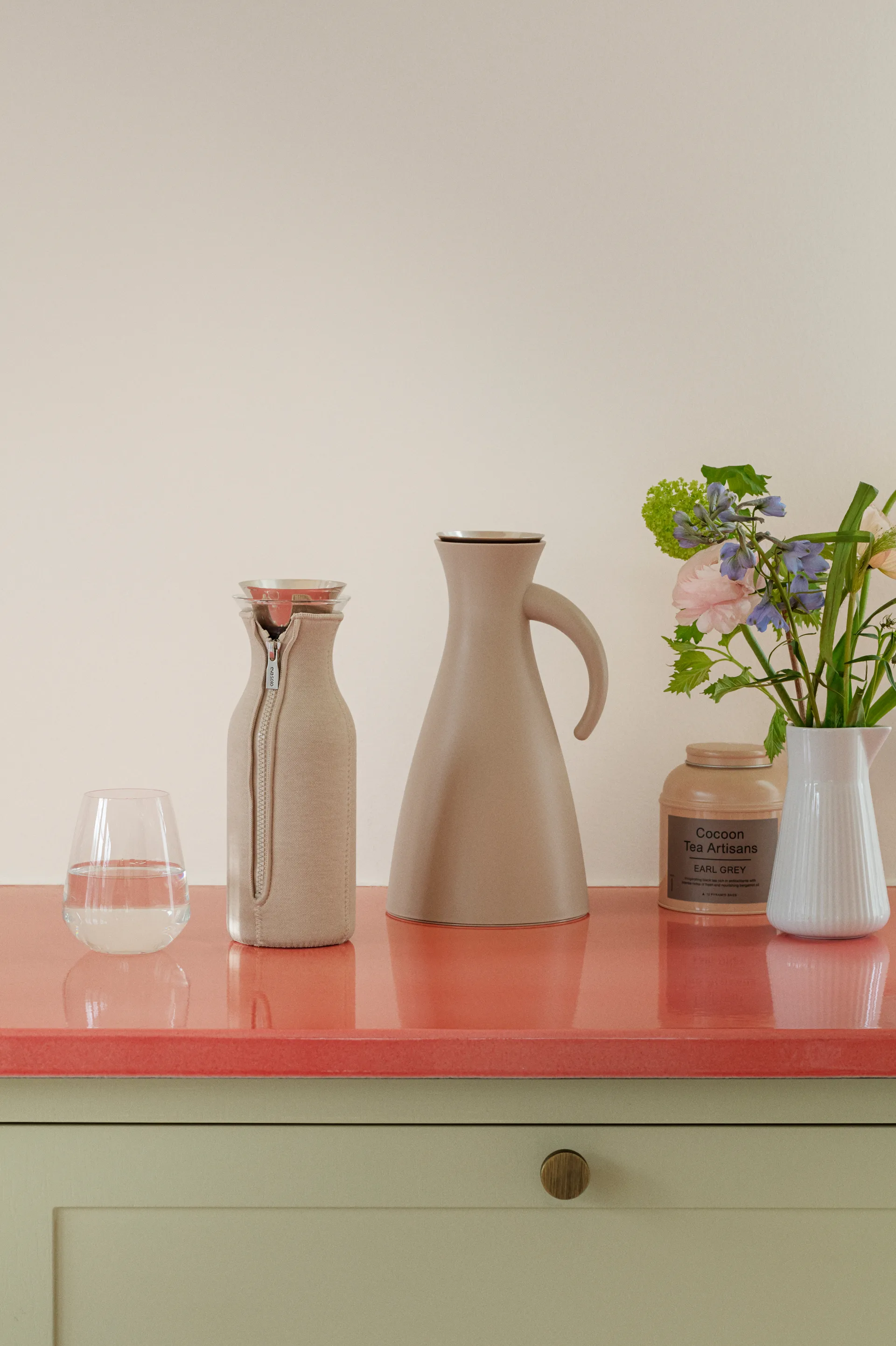 Eva Solo Kühlschrank-Karaffe mit gewebtem Überzug, Caramel cream Eva Solo