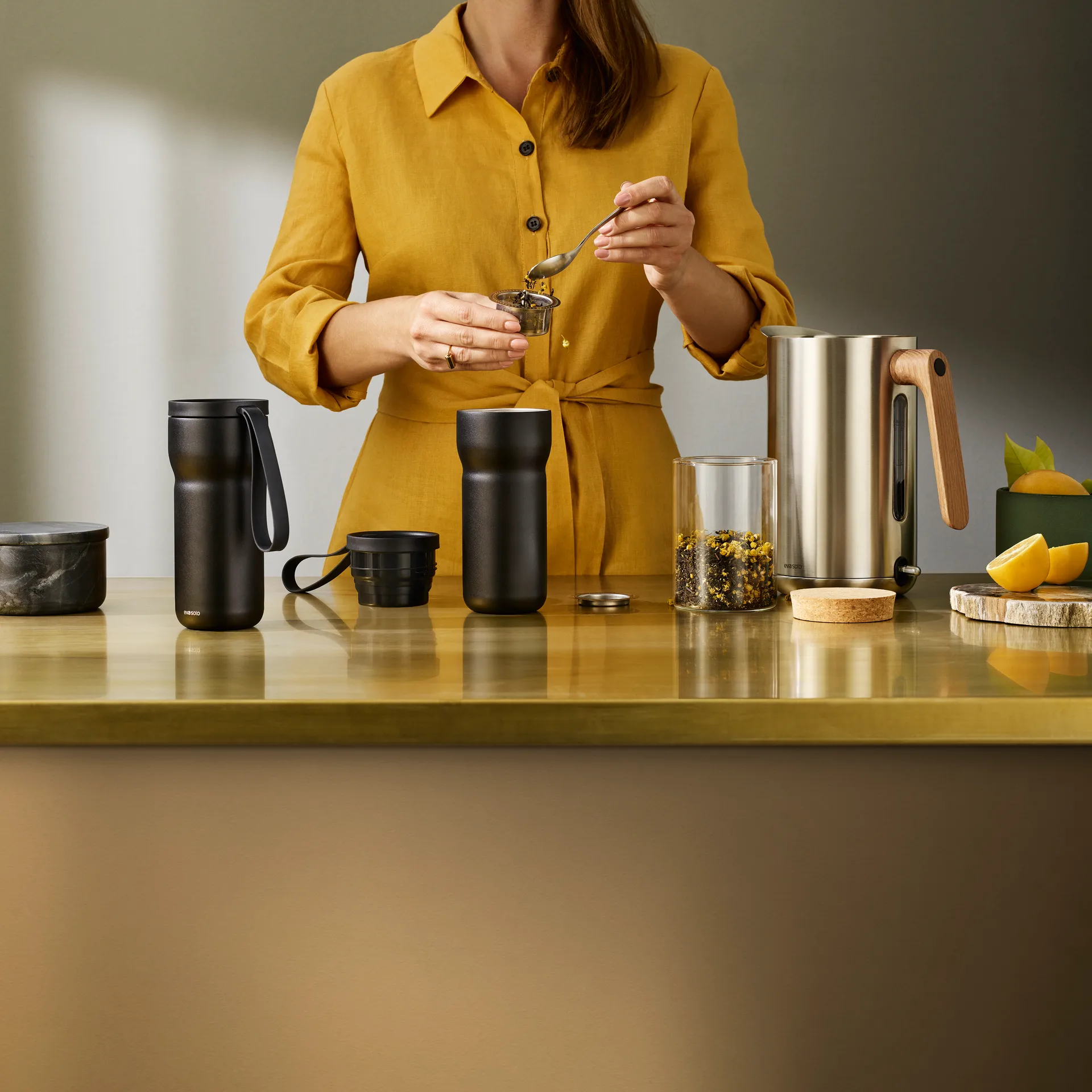 Nordic Kitchen Isoliertasse, Schwarz Eva Solo