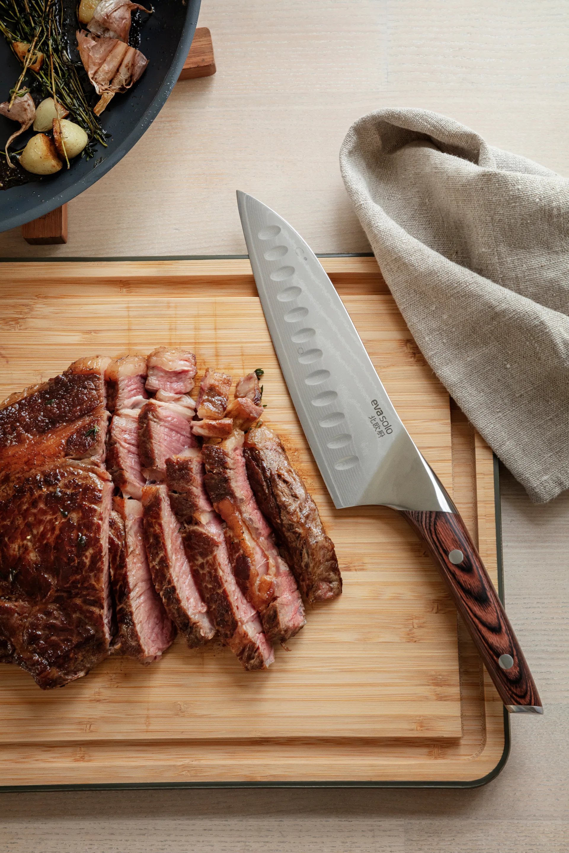 Nordic Kitchen Santokumesser 18 cm, Damaststahl Eva Solo