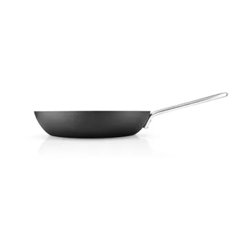 Professional Laser Titanium Slip-Let Bratpfanne - Black, Ø24 cm - Eva Solo