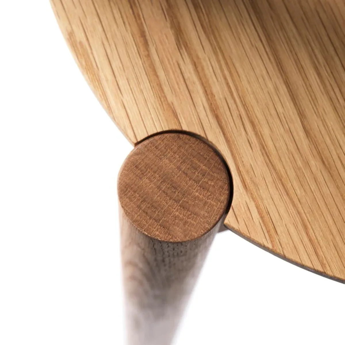 D102 Søs Couchtisch Ø55 cm, Oak solid oiled FDB Møbler