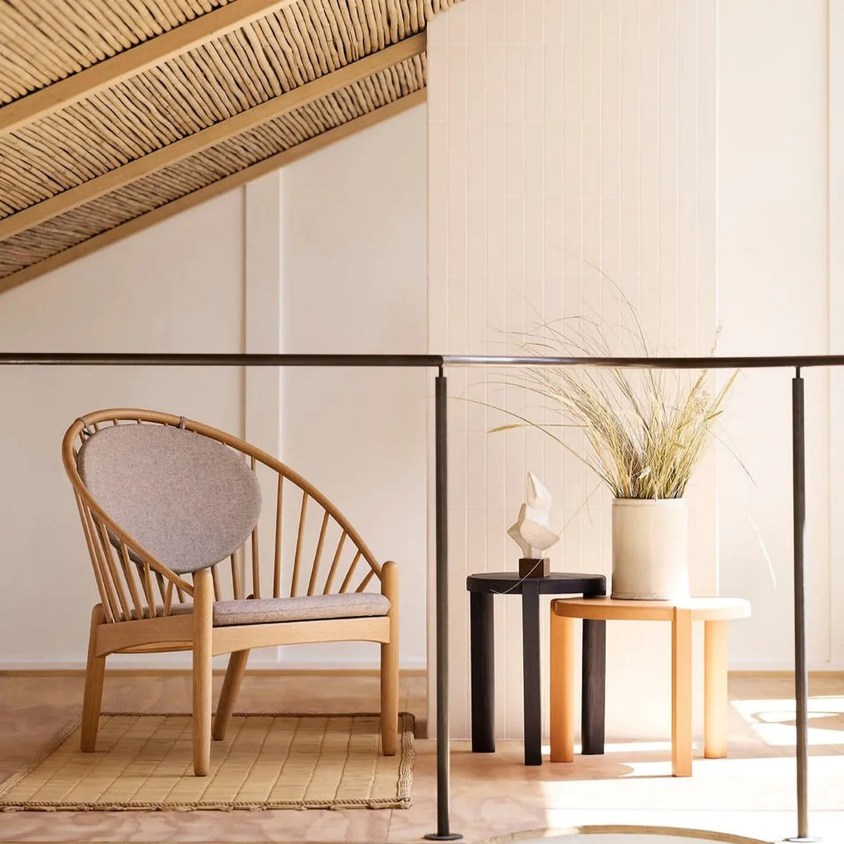 D108 Ragnesminde Beistelltisch Ø35 cm, Midnight blue FDB Møbler