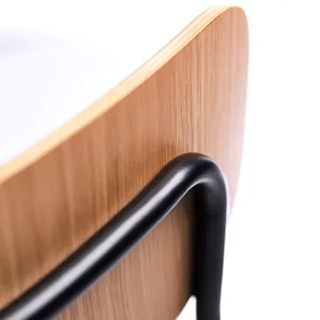 J182 Holmen Stuhl - Oak Furnier-black legs - FDB Møbler