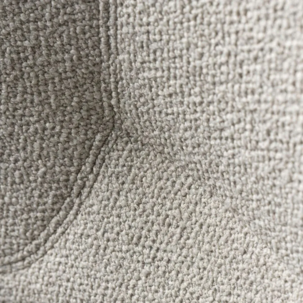 L35 Gesja Wing Chair Sessel, Beige-lacquered oak FDB Møbler