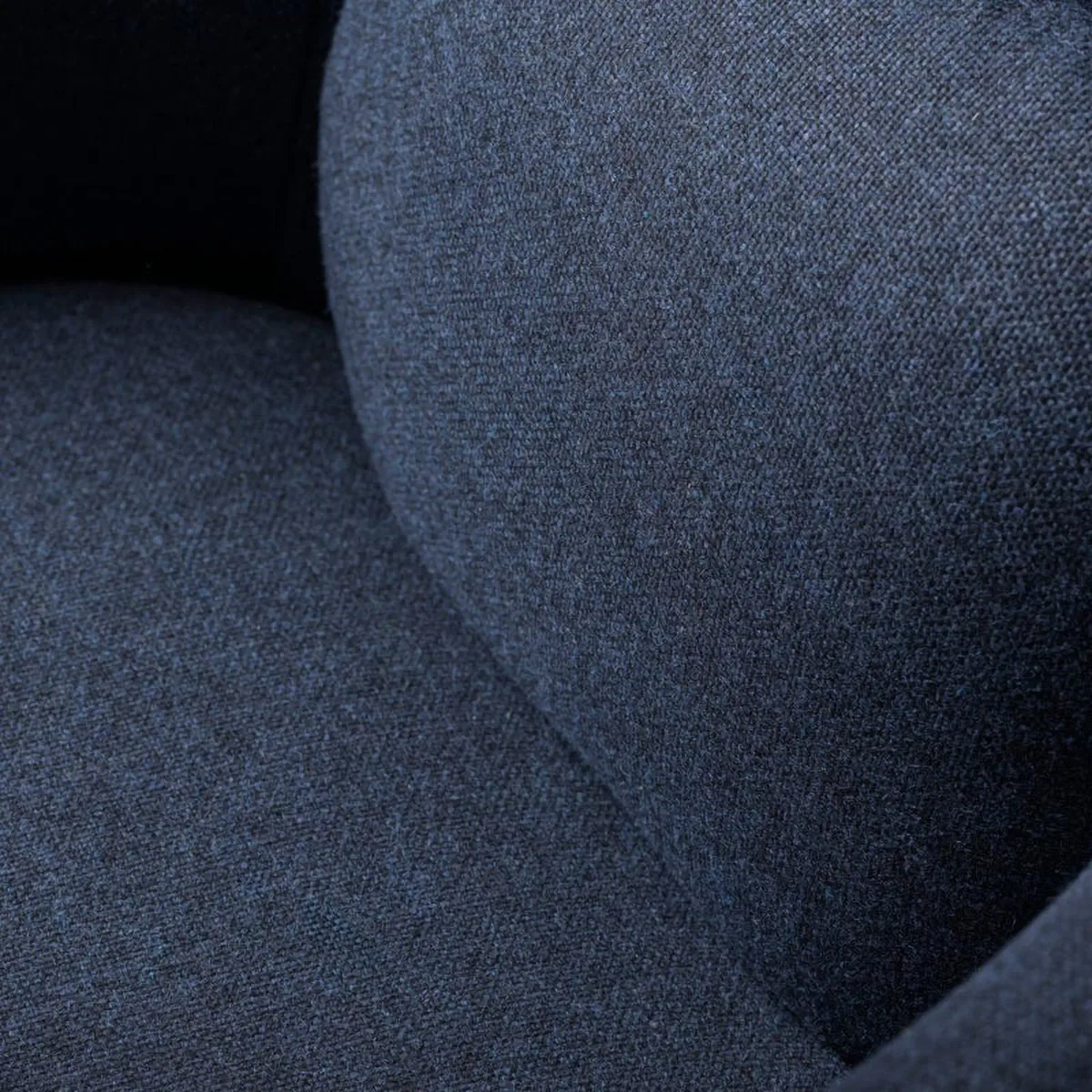 L35 Gesja Wing Chair Sessel, Dark blue-lacquered oak FDB Møbler