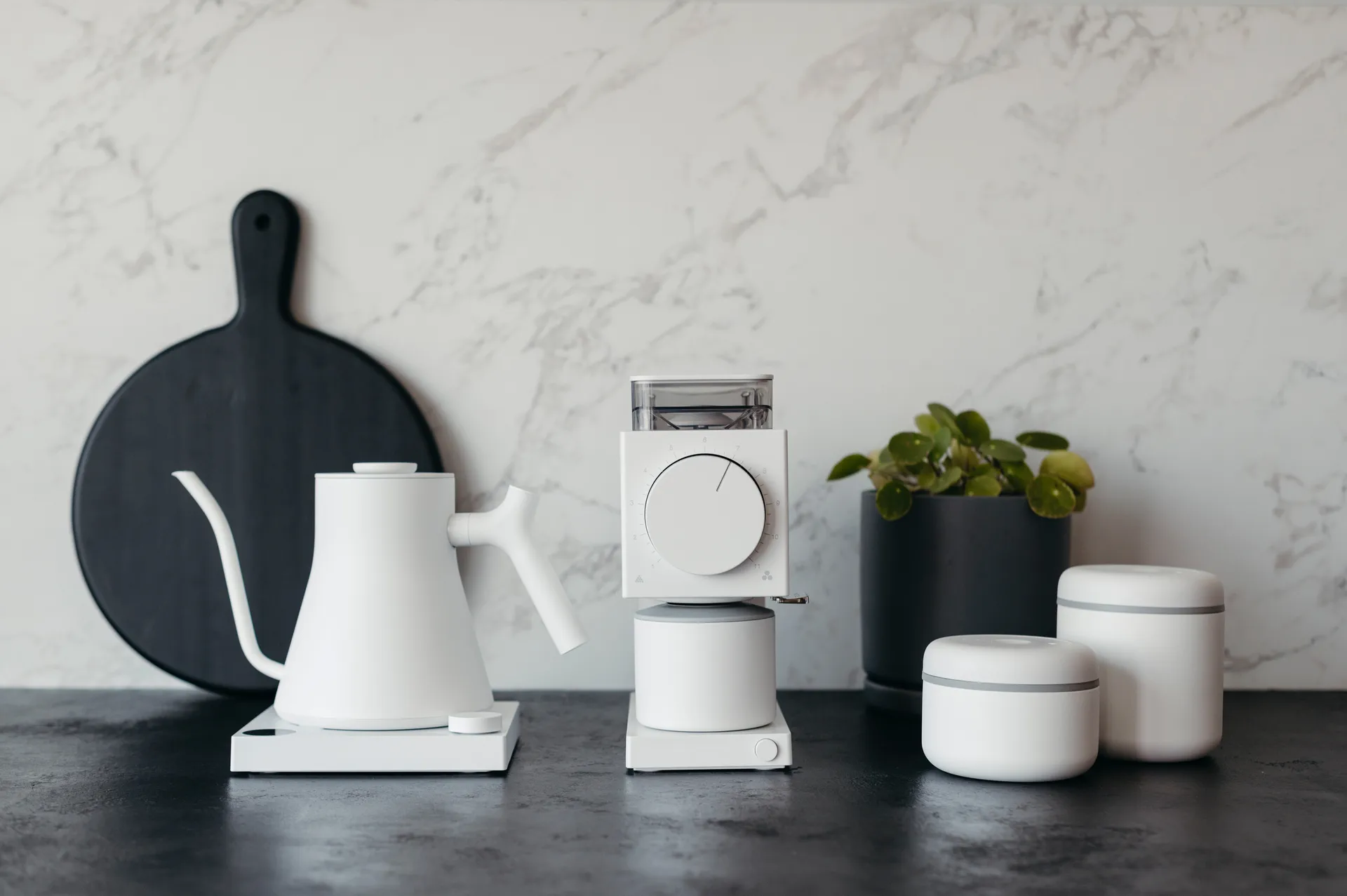 Stagg EKG Pro elektrischer Wasserkocher 0,9 L, Matte white Fellow