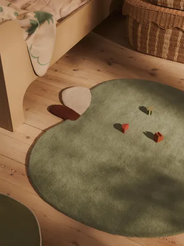 Apple getufteter Teppich - Tea Green, 110x110 cm - Ferm Living