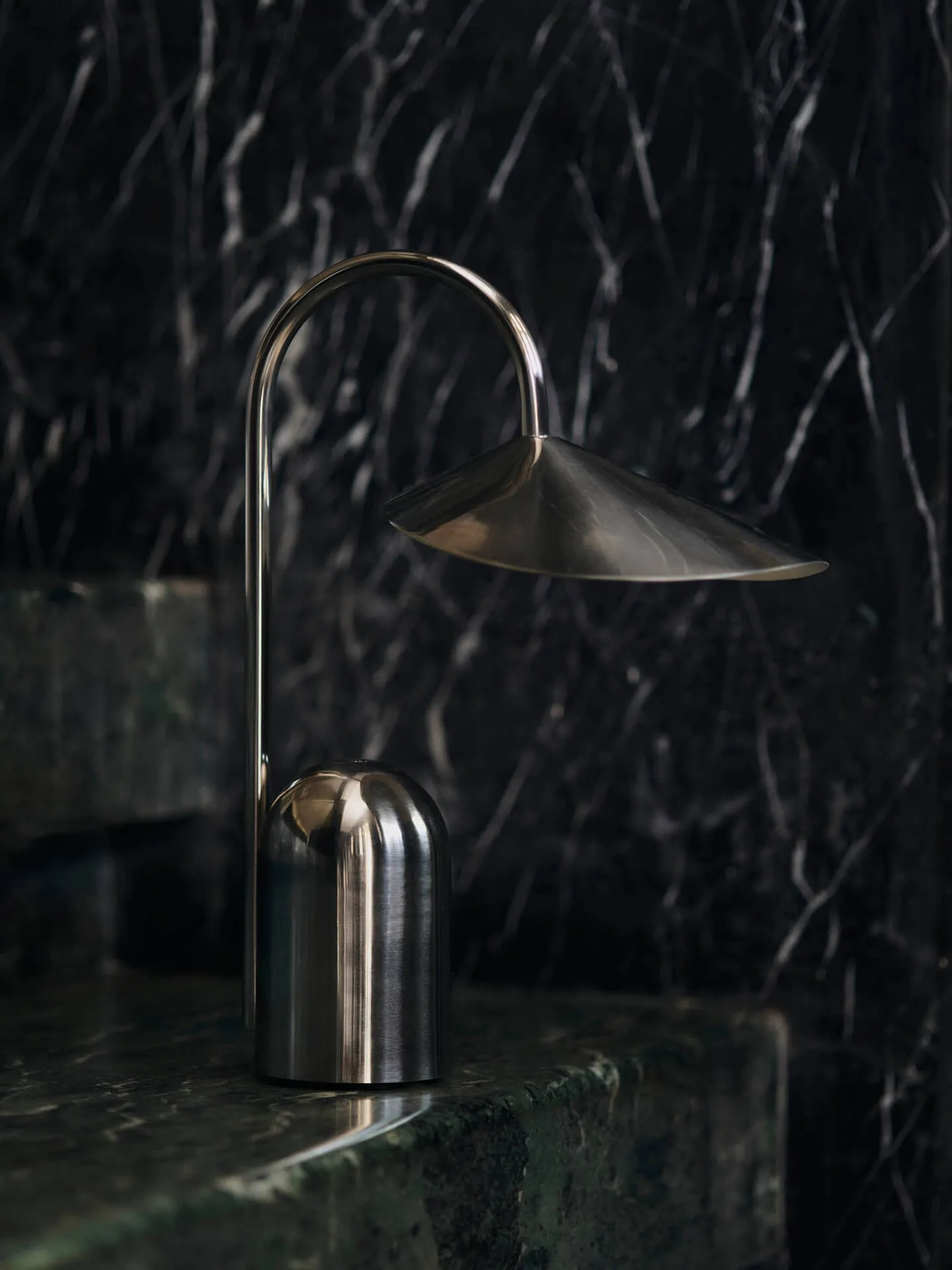 Arum tragbare Leuchte, Stainless steel Ferm Living