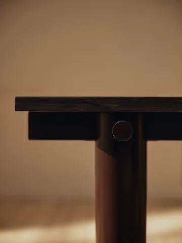 Atura Esstisch - Dark chocolate-mörk gebeizte Eiche, 90x160 cm - Ferm Living
