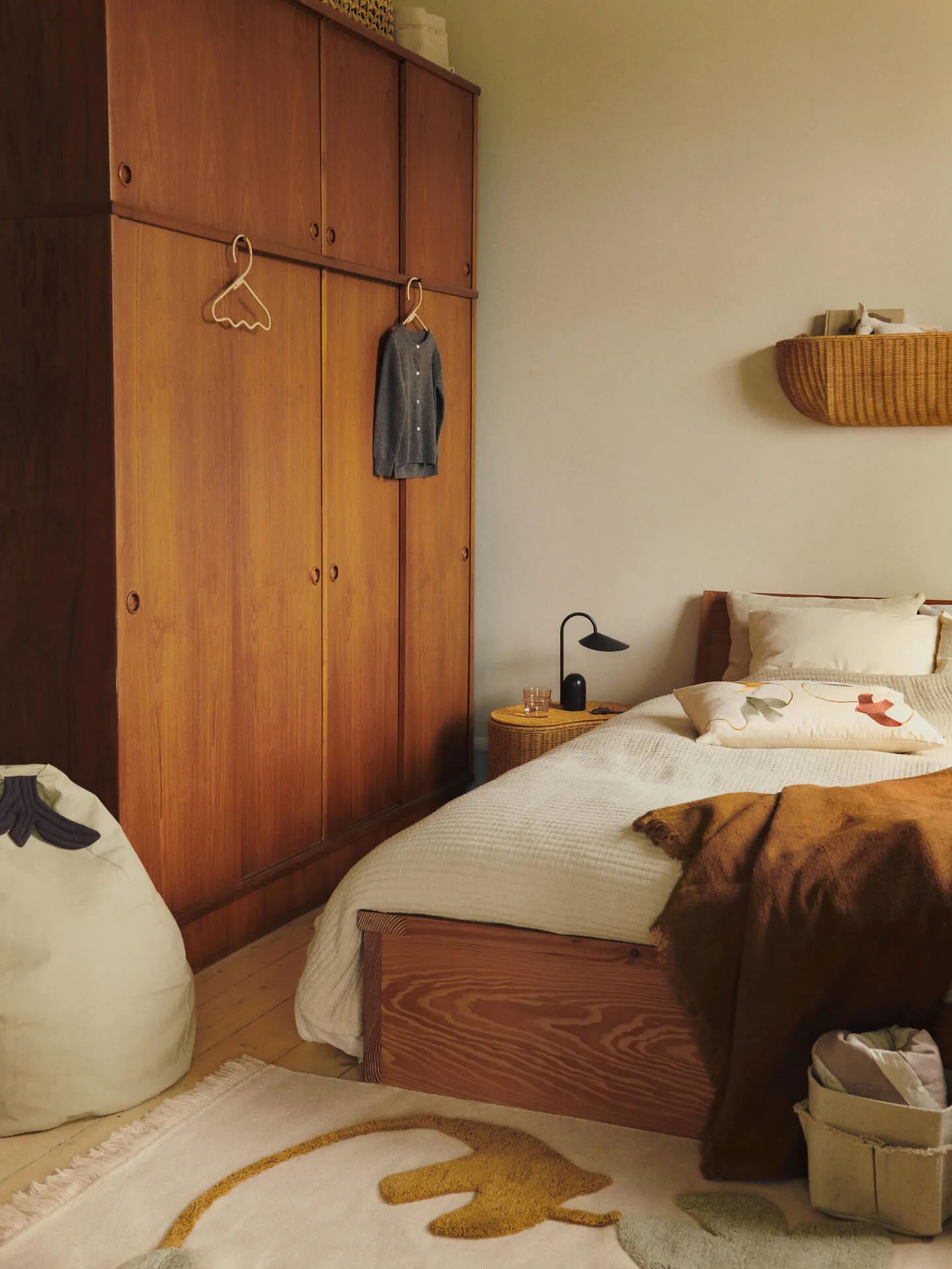 Braided wall pocket Wandkorb 25x75 cm, Natural Ferm Living