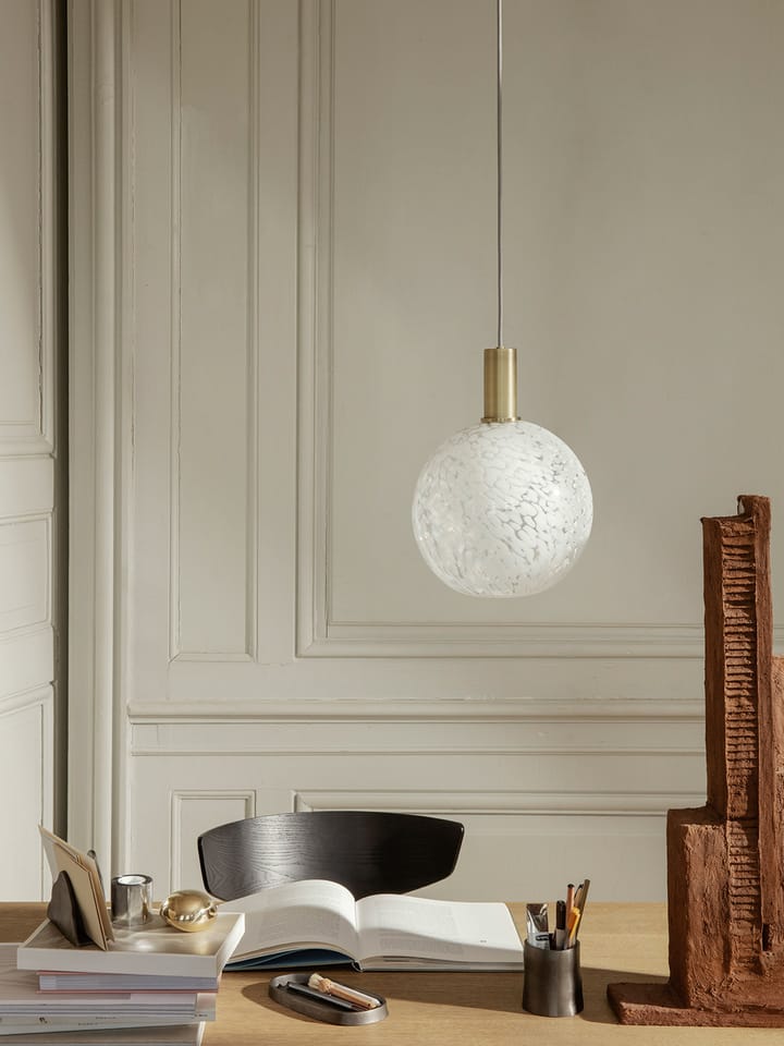 Casca Shade Glasbehälter sphere Ø25cm - Milk - ferm LIVING