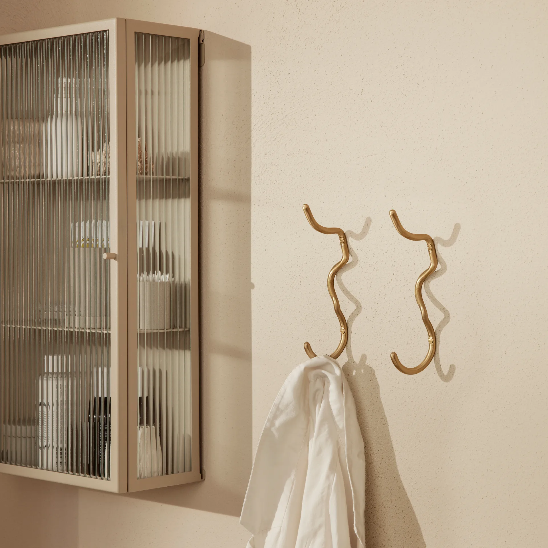 Curvature Haken einfach, Messing Ferm Living