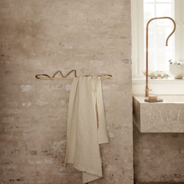 Curvature Handtuchhalter - Messing - Ferm Living