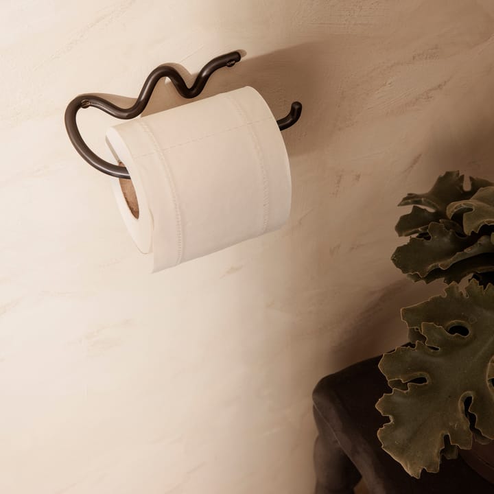 Curvature Toilettenpapierhalter - Schwarz Messing - ferm LIVING