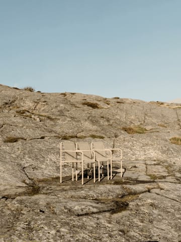 Dapple Stuhl mit Armlehnen - Cashmere - Ferm Living