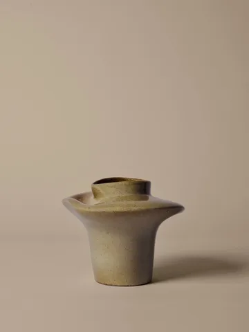 Evio Vase - Elm green, Ø25x22 cm - Ferm Living